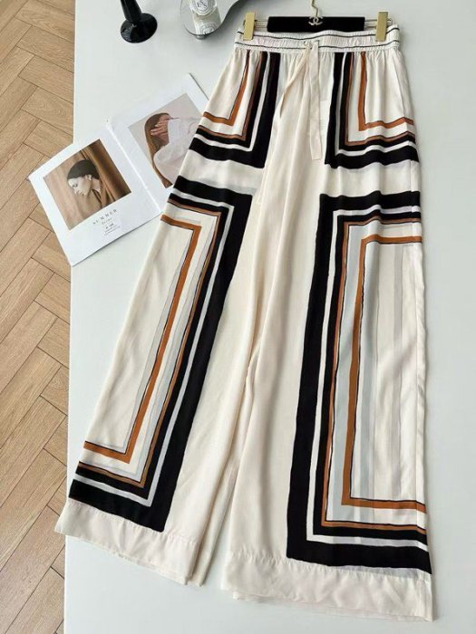 Costume female фото 9