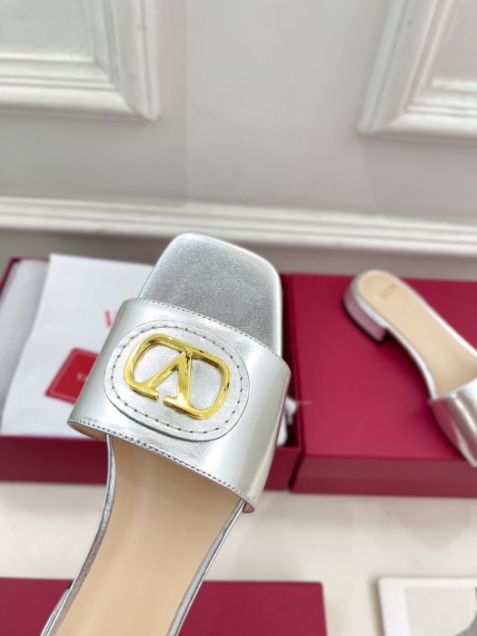 Босоножки фото 6