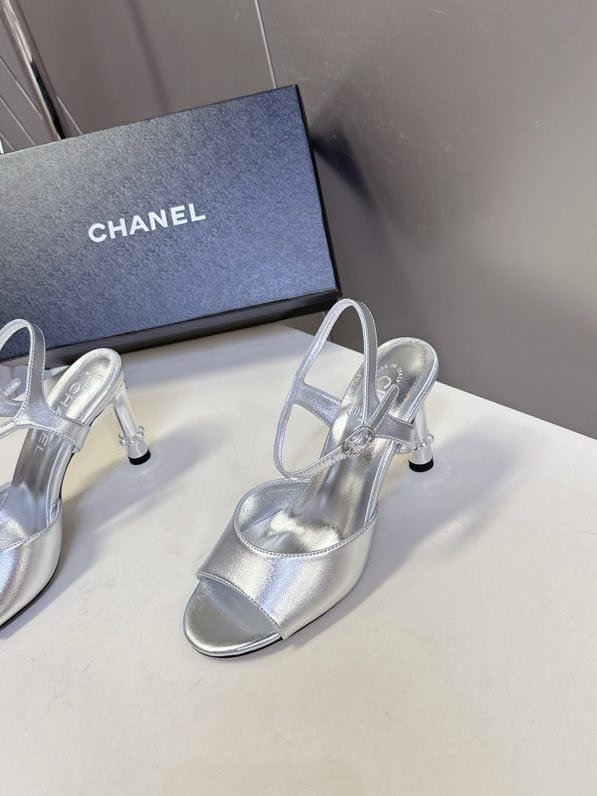 Босоножки фото 4