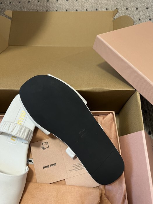 Босоножки фото 7