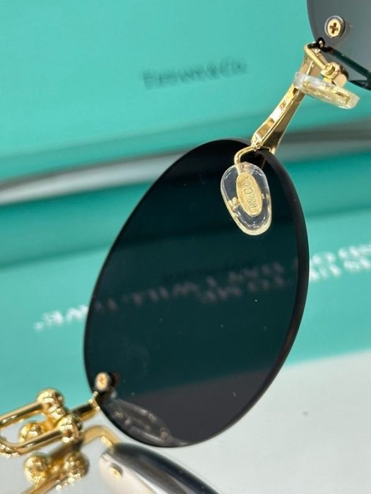 Очки солнцезащитные TF3104D фото 4