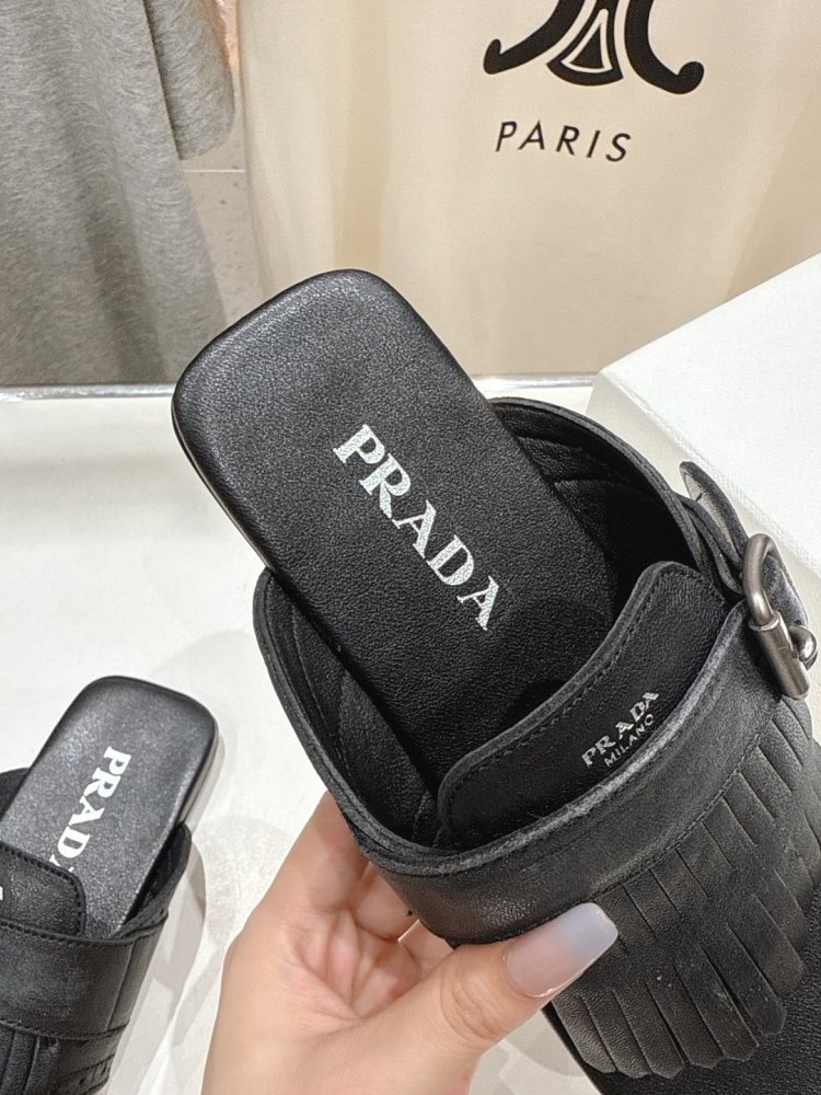 Шльопанці жіночі фото 6