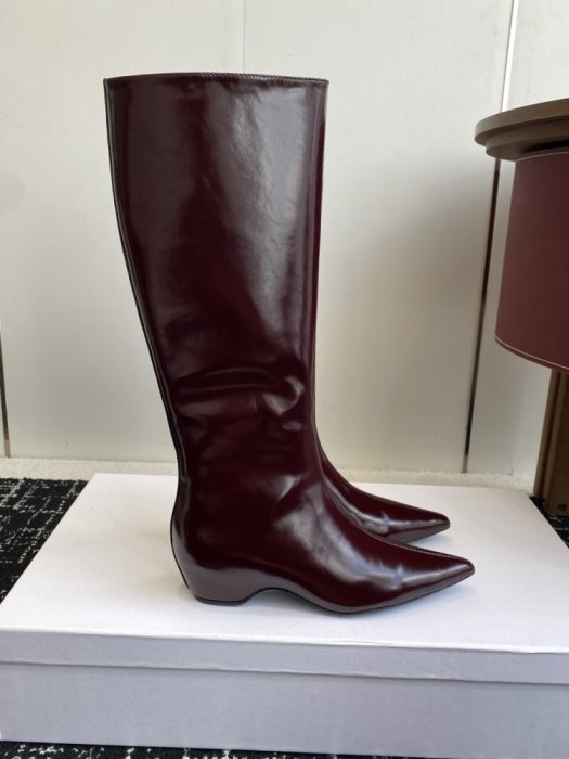 Сапоги женские - размер 38