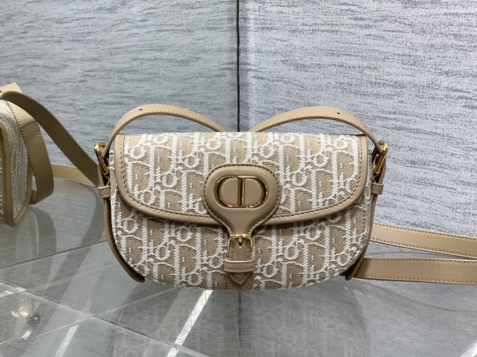 Сумка Bobby женская 21 см