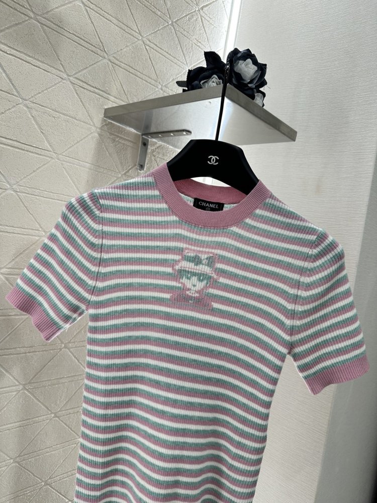 Футболка жіноча фото 6