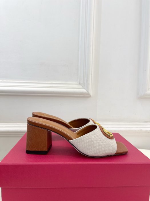 Босоножки фото 2