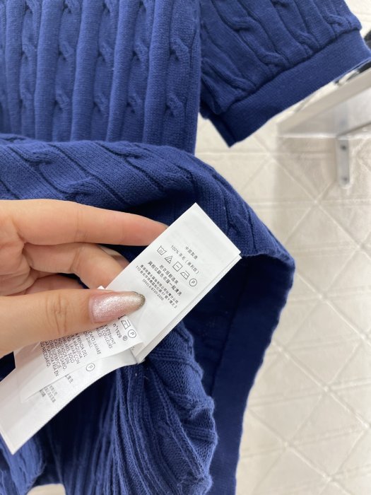 Футболка жіноча фото 9