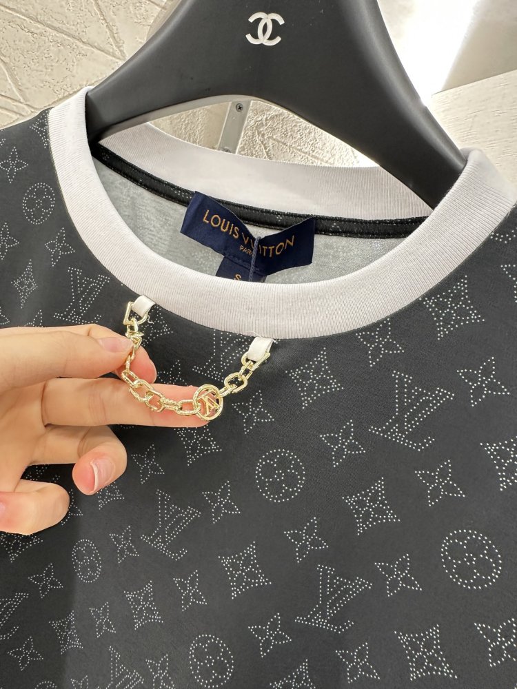 Футболка жіноча фото 8