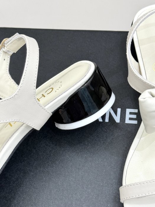 Босоножки фото 6