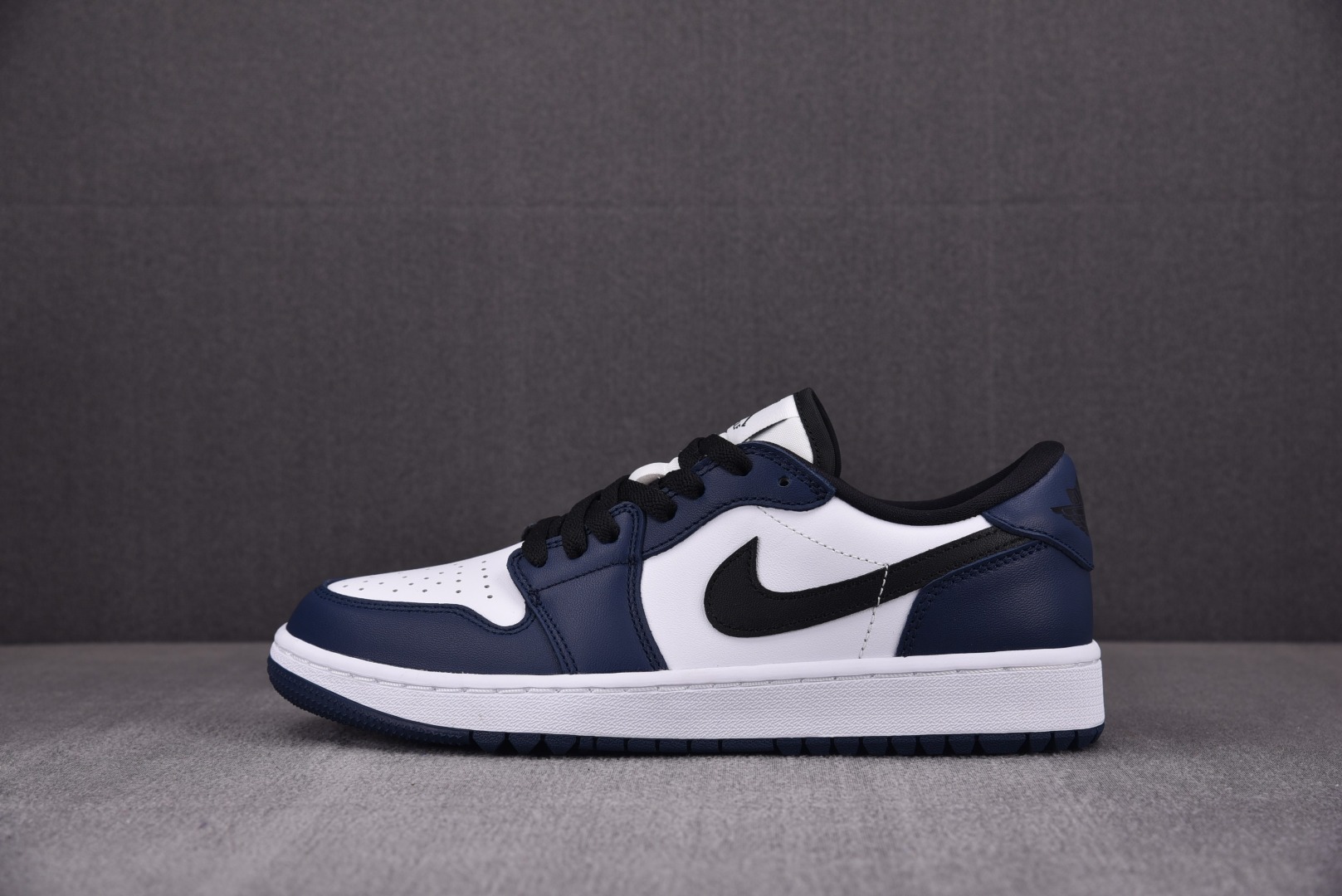 Sneakers Air Jordan 1 Retro Low Golf Midnight Navy - DD9315-104