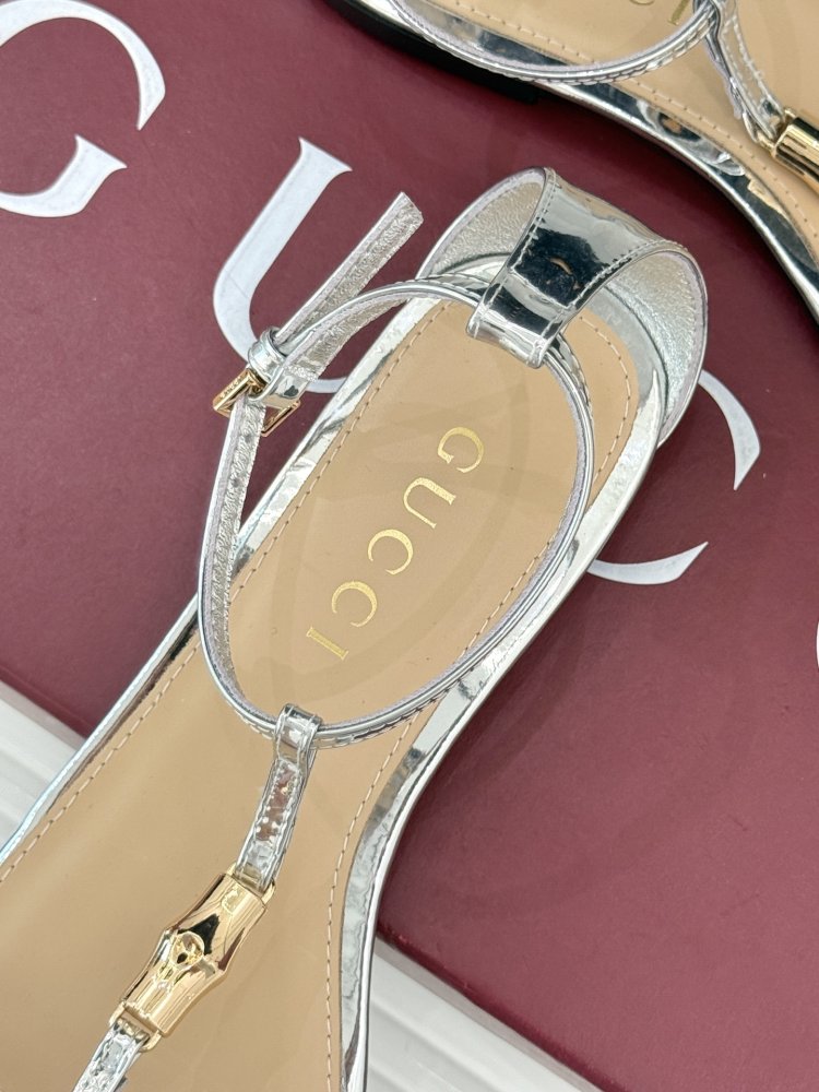 Босоножки фото 8