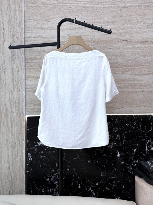 T-shirt women's фото 2