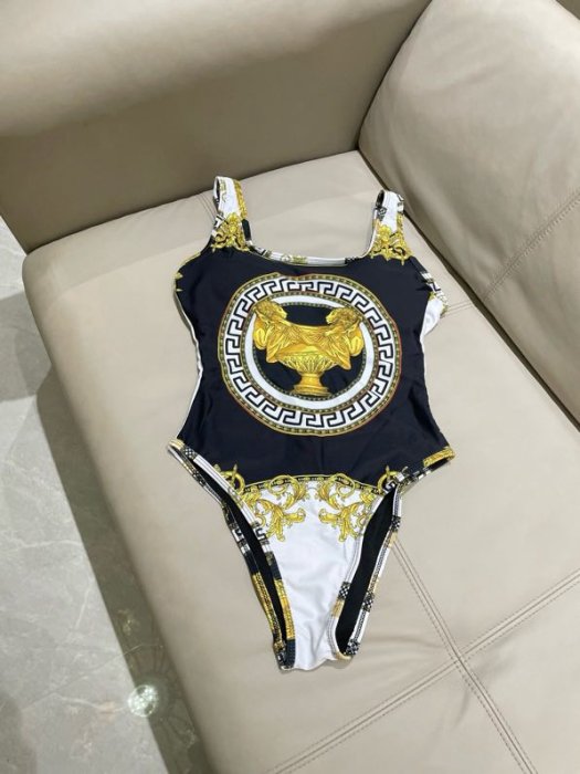 Swimsuit фото 2