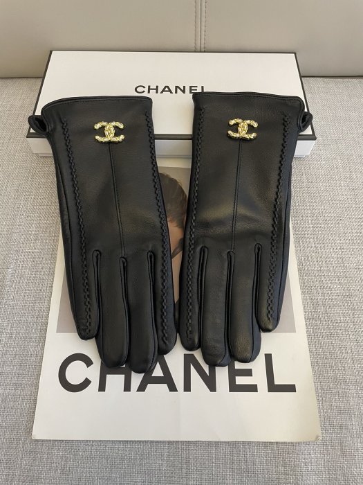 Gloves women's