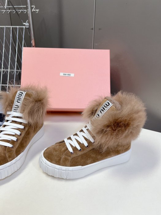 Sneakers from fur winter фото 3