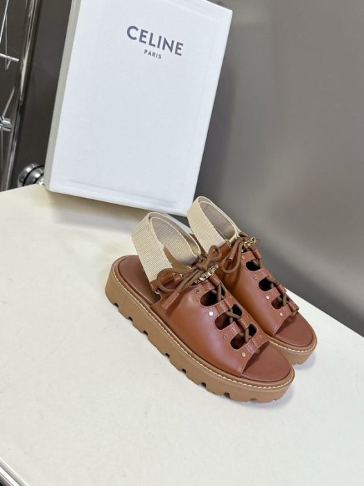 Сандалии женские