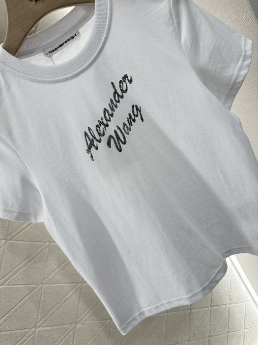 T-shirt women's фото 5