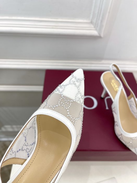 Босоножки фото 7