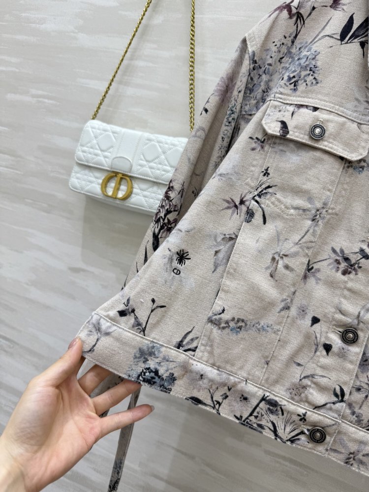 Jacket women's фото 9