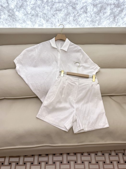 Costume female фото 3