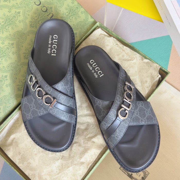 Шльопанці чоловічі