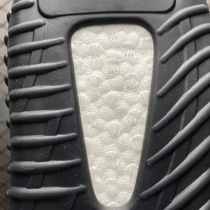 Кроссовки Yeezy Boost 350V2 фото 8