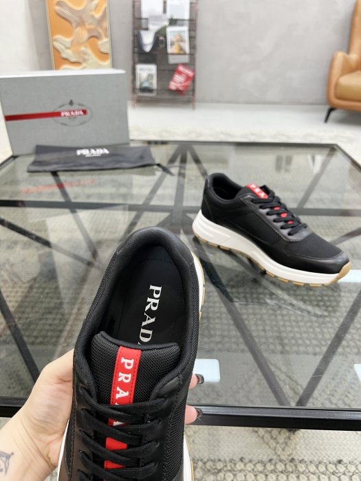 Кросівки чоловічі фото 7