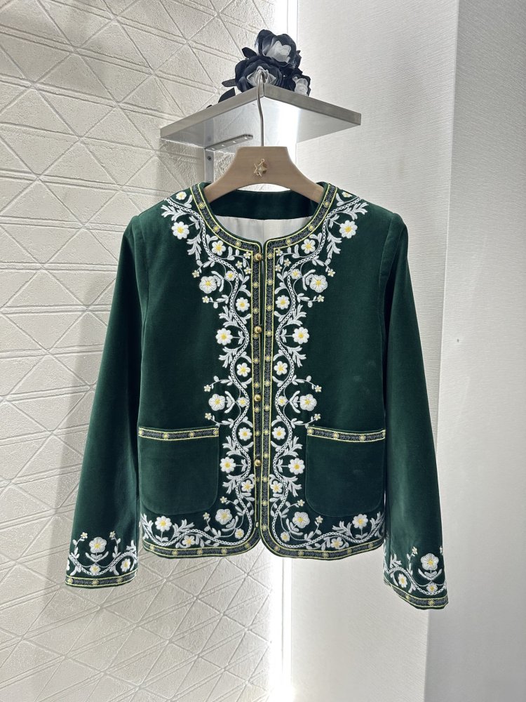 Пиджак бархатный женский