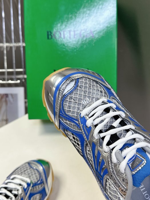 Кроссовки фото 7