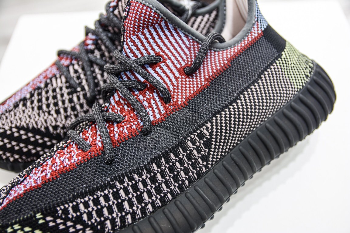 Кроссовки Yeezy Boost 350 V2 Yecheil FW5190 фото 9