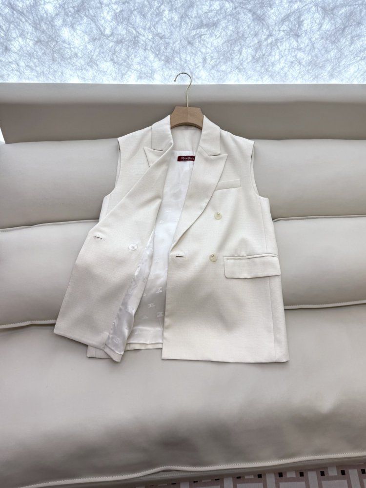 Костюм жіночий фото 8