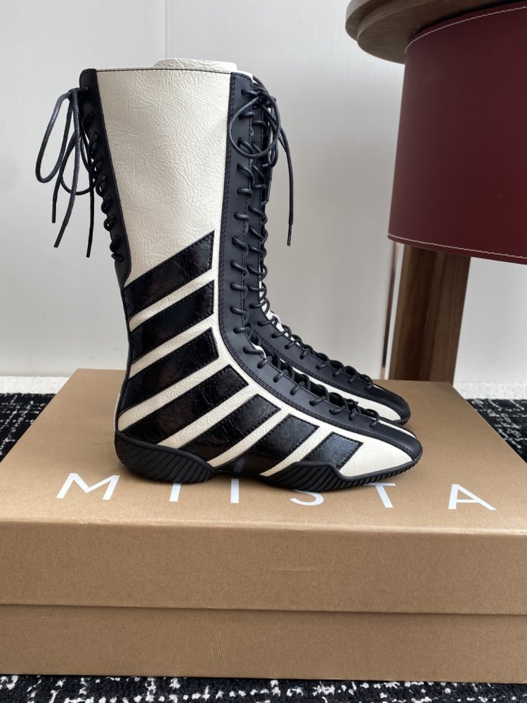 Boots women's фото 2