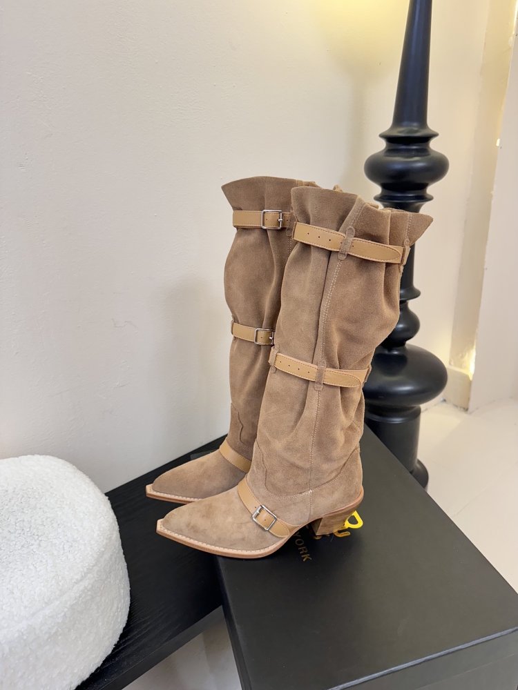 Чоботи жіночі фото 5