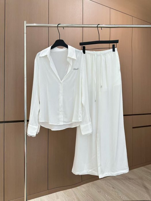 Костюм женский фото 8