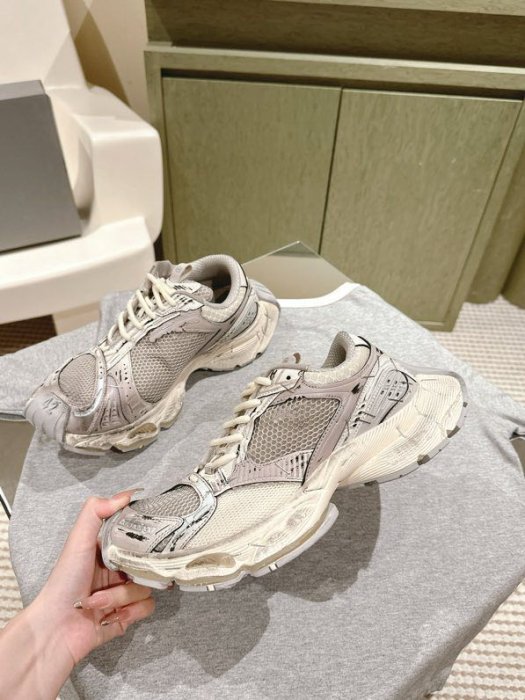 Кросівки Balenciaga 3XL Runner фото 2