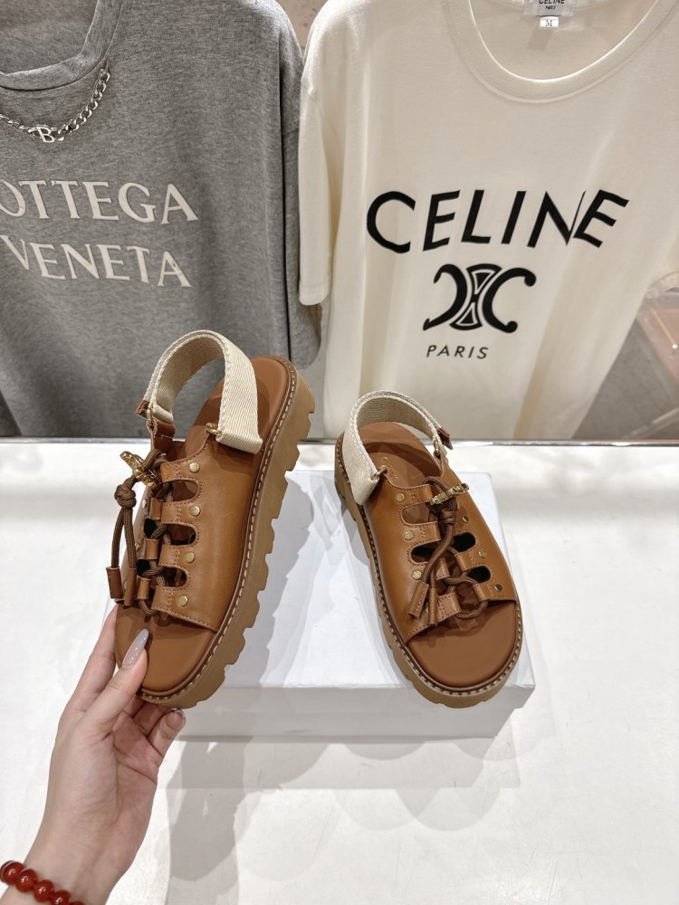 Сандалі жіночі фото 4