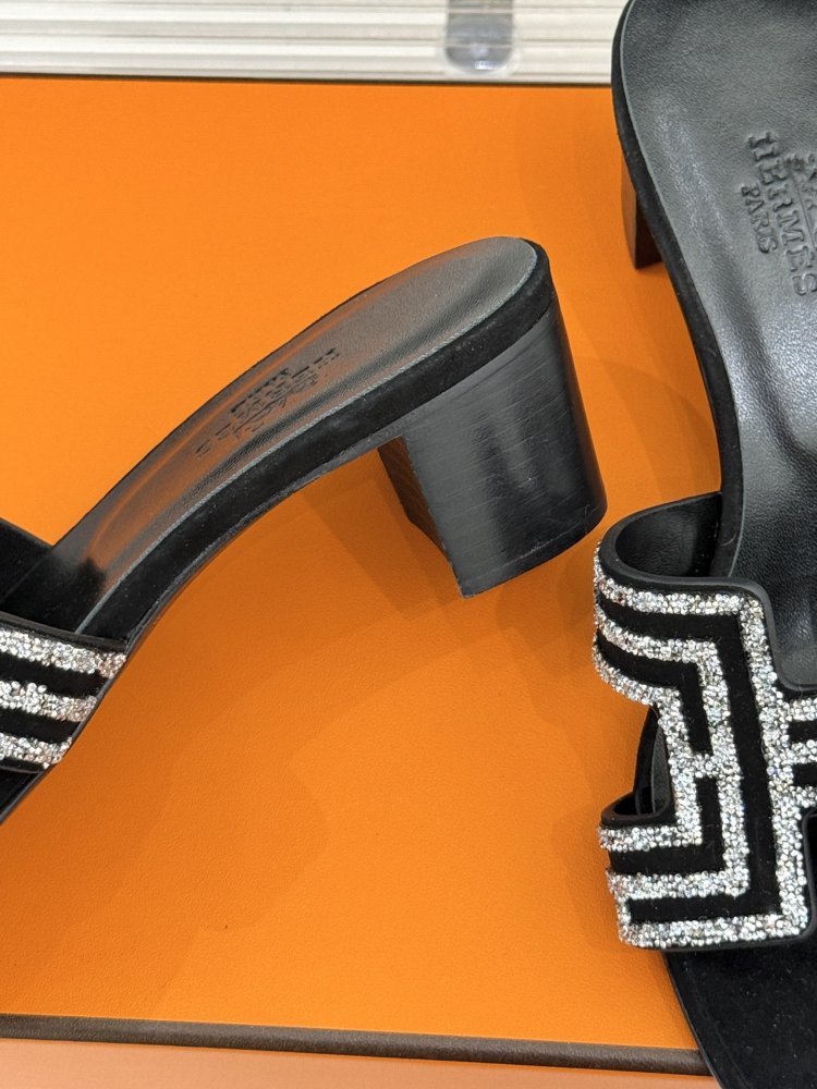 Босоножки фото 6