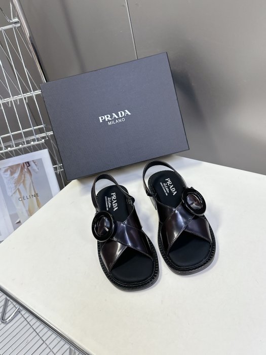 Сандалии женские