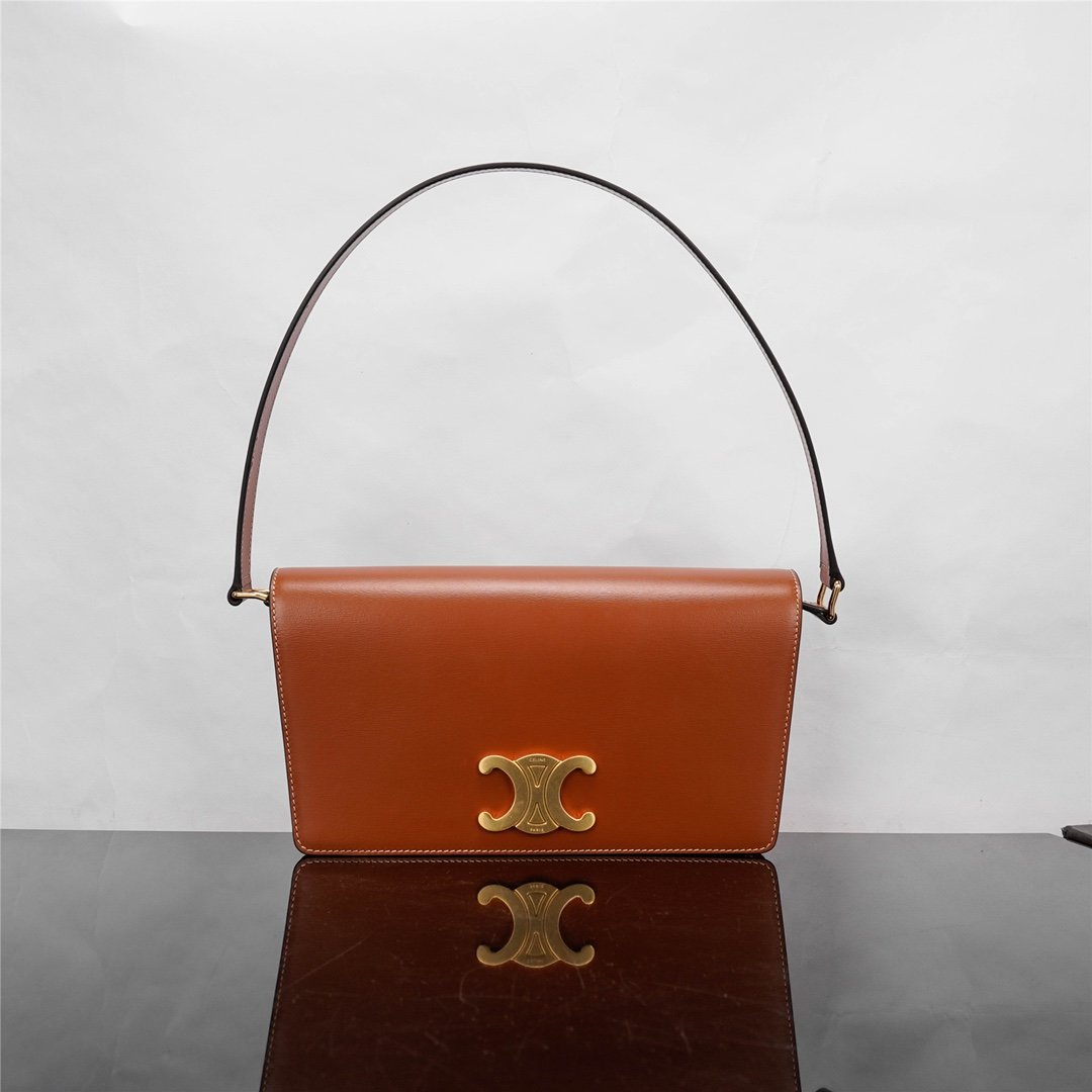 A bag TRAPEZE TRIOMPHE 26.2 cm, natural leather