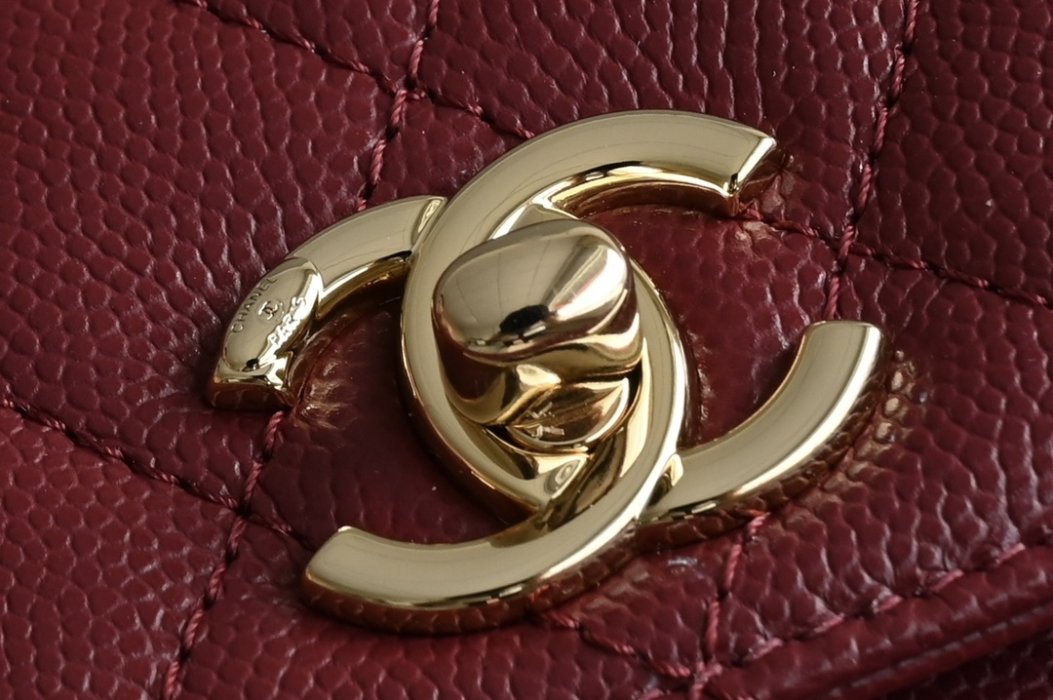 Сумка Chanel Coco Handle mini из зернистой кожи фото 6