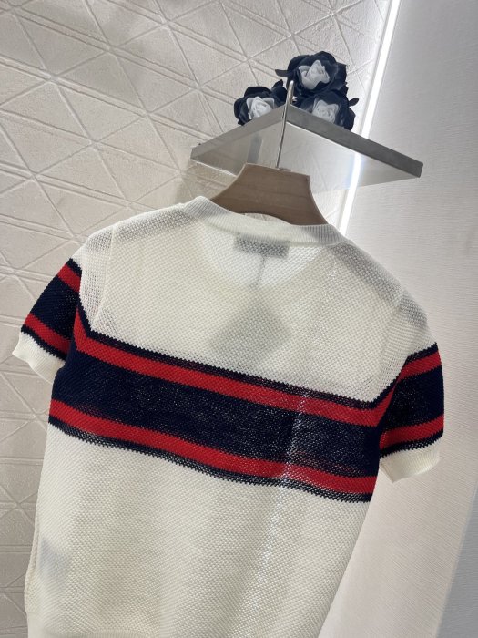 Футболка женская фото 4