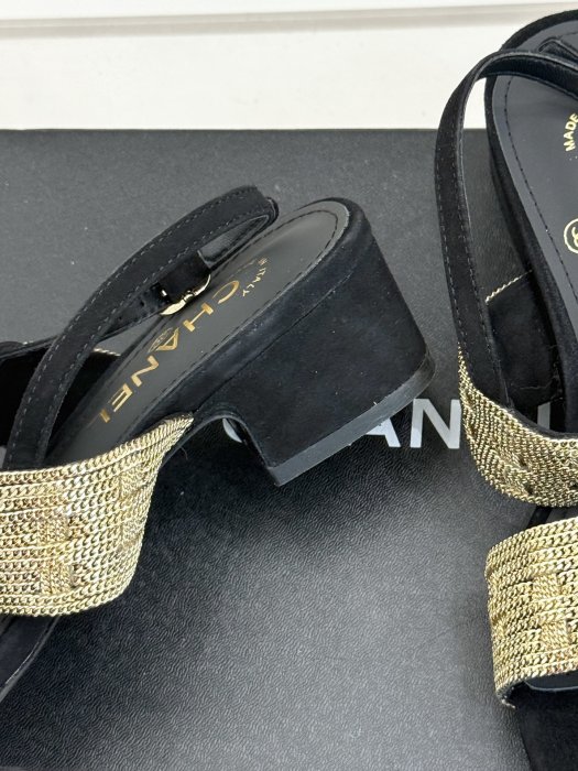 Босоножки фото 6