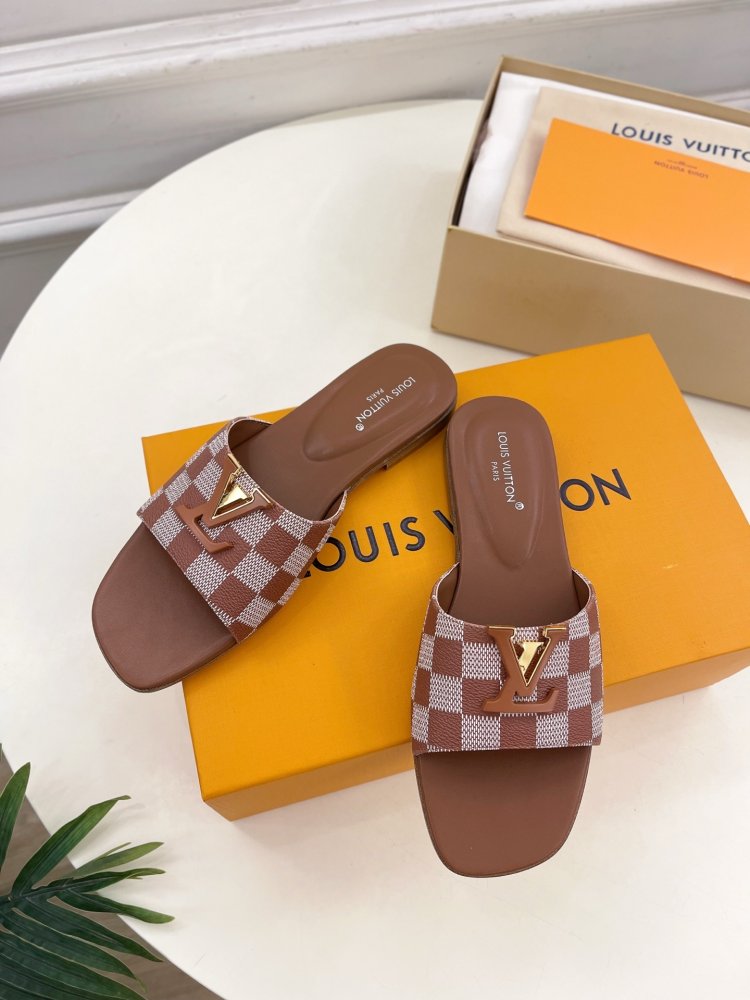 Шлепанцы женские фото 5