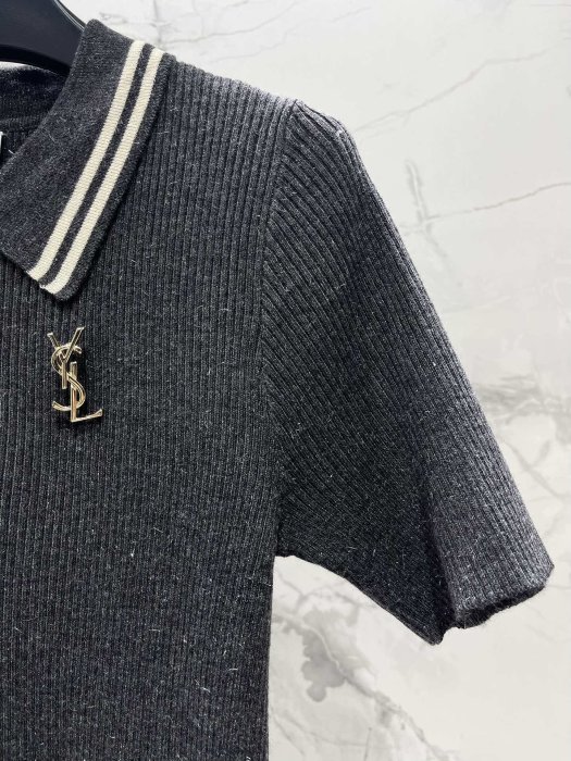 Футболка жіноча фото 4