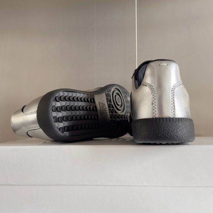 Кросівки фото 9