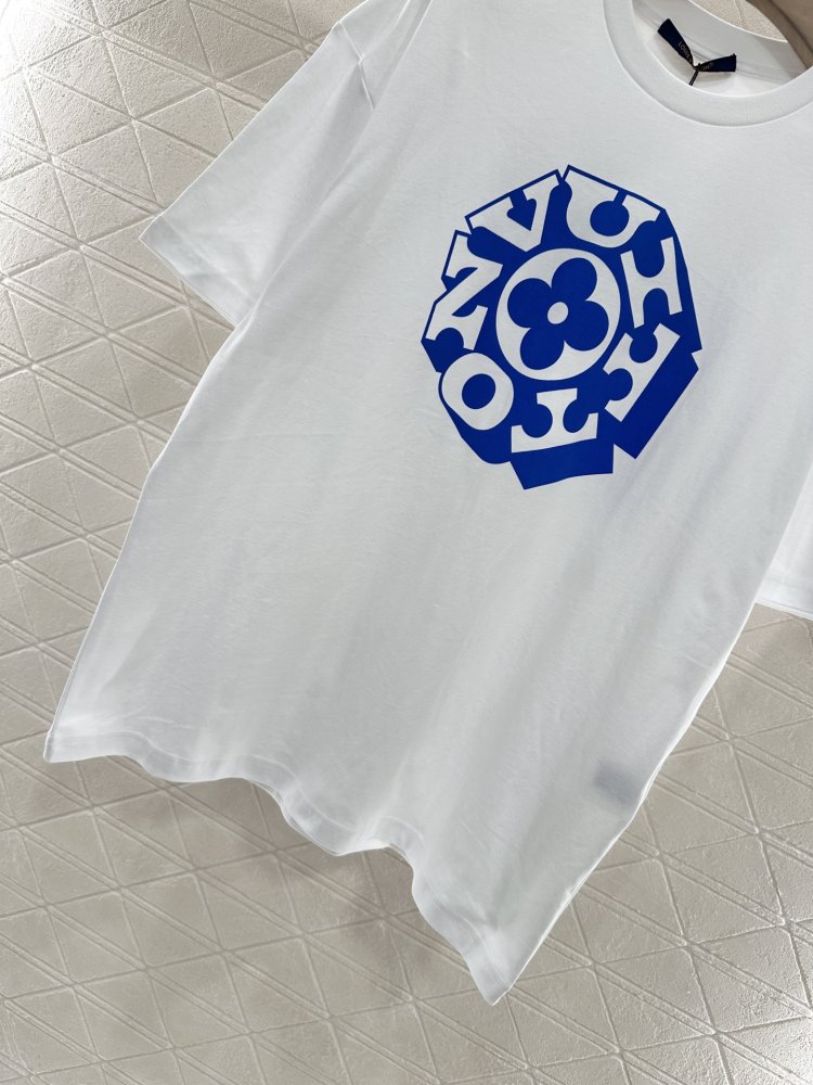 T-shirt women's фото 5