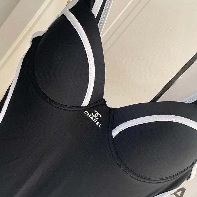 Swimsuit фото 2