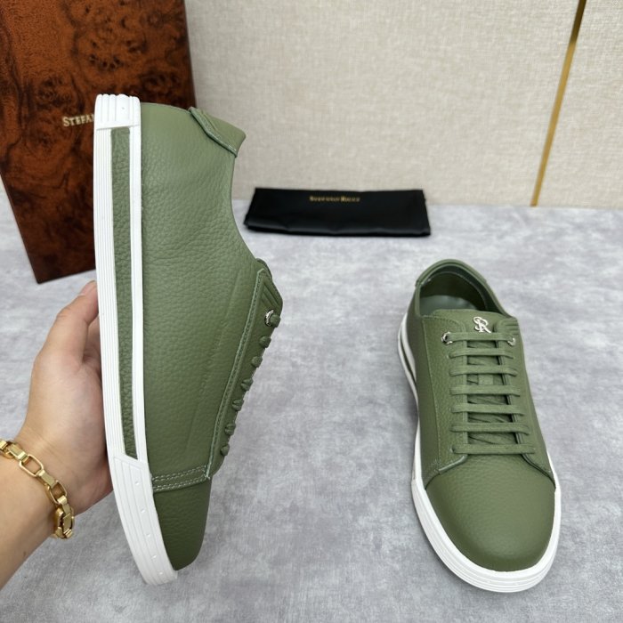 Кросівки фото 4