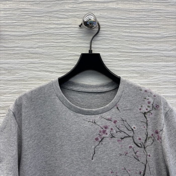 Футболка женская фото 2