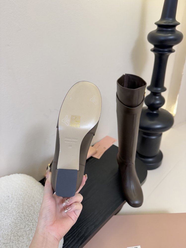 Boots women's фото 9